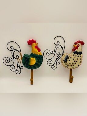 Colorful Pair of Rooster/Hen Resin Wall Plaques with Hook/Hanger Wire Feathers